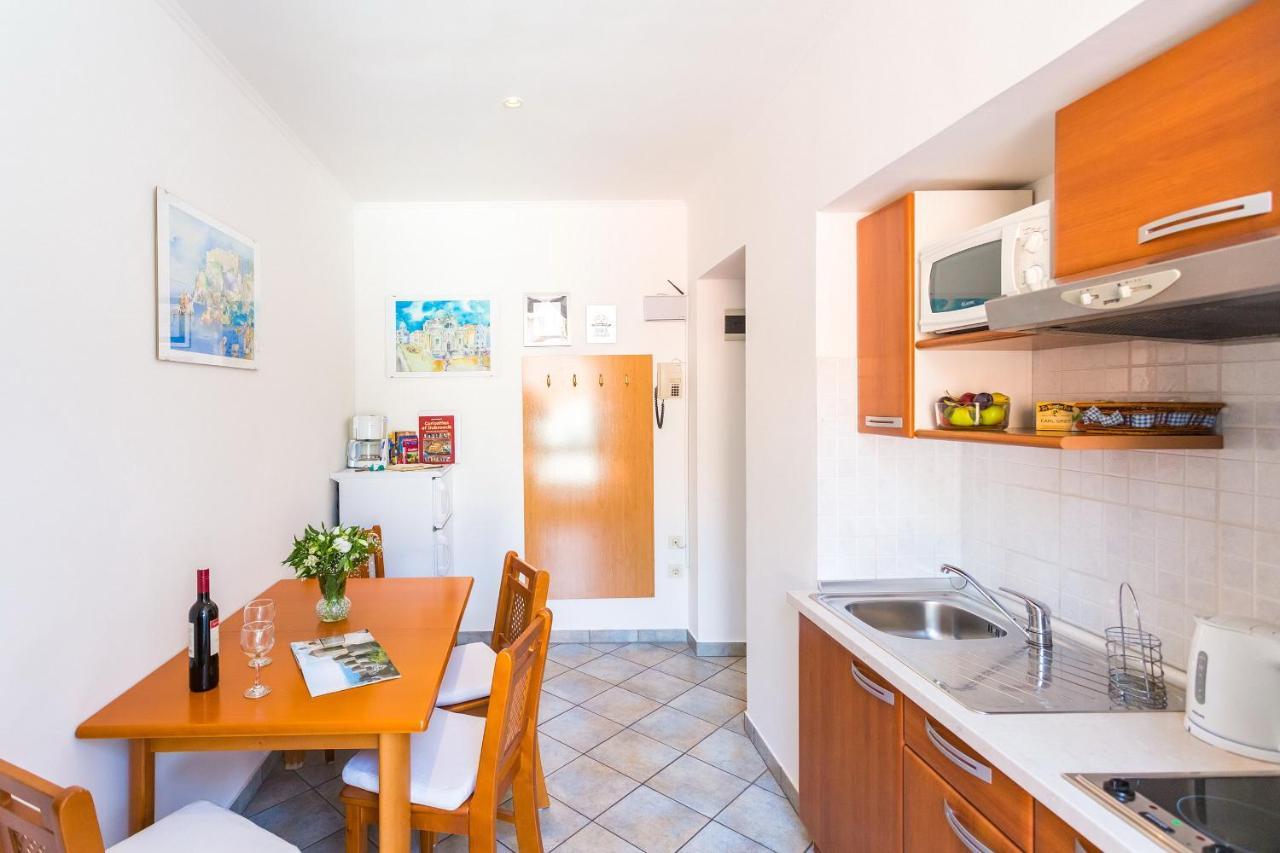 Apartment& Room Lukre / Apartment Lukre With Terrace دوبروفينك المظهر الخارجي الصورة