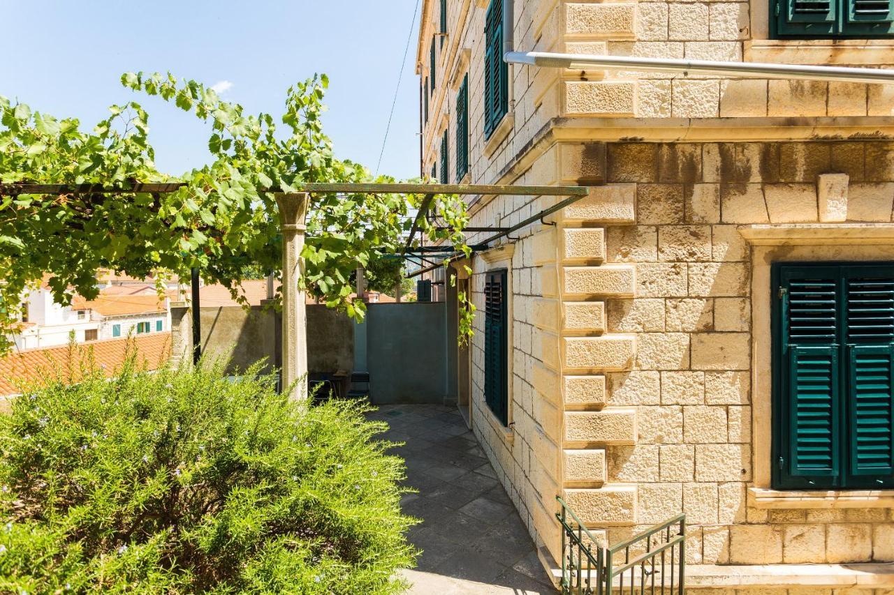Apartment& Room Lukre / Apartment Lukre With Terrace دوبروفينك المظهر الخارجي الصورة